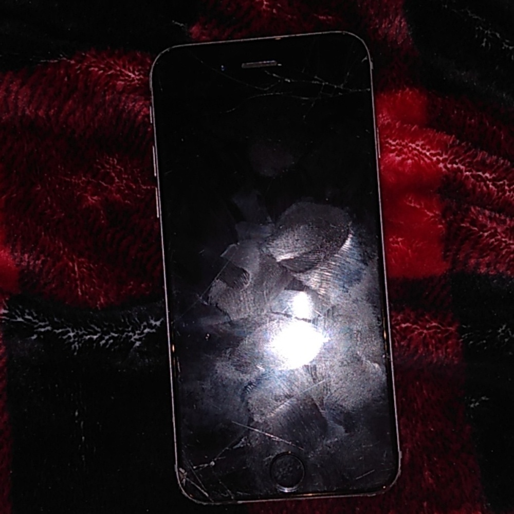 IPhone S